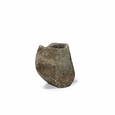 Ornements - Vase Helena en pierre de lave - SEMPRE IN & OUTDOOR LIVING BV