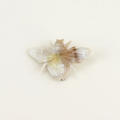 Broches - Broche Abeille en corne blonde - L INDOCHINEUR X RIVÊT