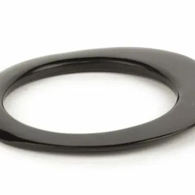 Bracelets - Broad elliptical bracelet in blond horn in Size M - L INDOCHINEUR X RIVÊT