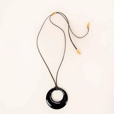 Jewelry - Small irregular ring pendant in blond horn - L INDOCHINEUR X RIVÊT
