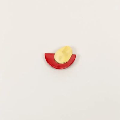 Brooches - Large brooch in brass and lacquer - L INDOCHINEUR X RIVÊT