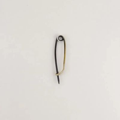 Brooches - Safety pin in black and white horn - L INDOCHINEUR X RIVÊT