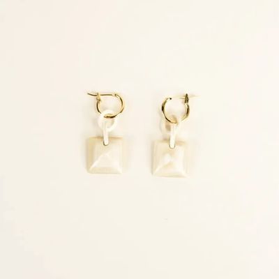 Jewelry - Radiant brass hoop earrings in hoof and pink lacquer - L INDOCHINEUR X RIVÊT