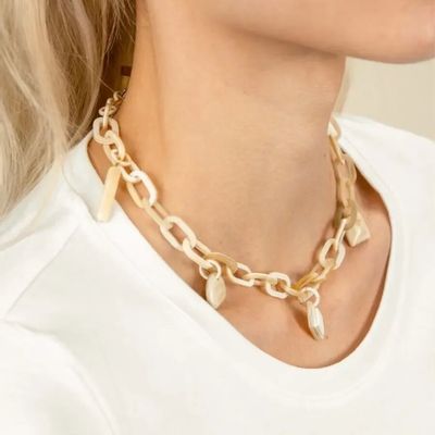 Bijoux - Collier à breloques en corne blonde - L INDOCHINEUR X RIVÊT