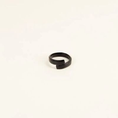 Bijoux - Bague Ruban en corne marbrée taille L - L INDOCHINEUR X RIVÊT
