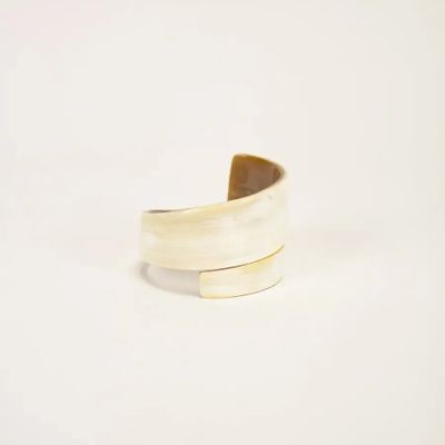 Bracelets - Ribbon bracelet in blond horn size S - L INDOCHINEUR X RIVÊT