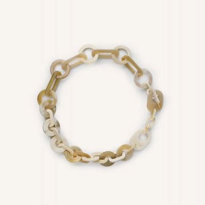 Jewelry - Short necklace in blonde horn - L INDOCHINEUR X RIVÊT