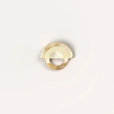 Broches - Broche en corne et laque - L INDOCHINEUR X RIVÊT