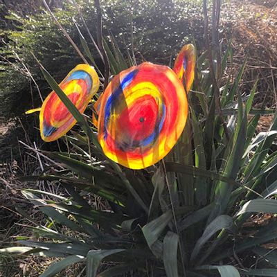 Garden accessories - Large Yellow-Blue Glass Flower (50cm stem) - CARNEOL GLASS