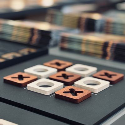 Gifts - Game board - Playset in maple and african mahogany Wood - SHALL WE PLAY A GAME?