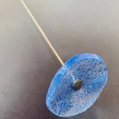 Décorations florales - Petite fleur en verre transparent de couleur bleu foncé - CARNEOL GLASS
