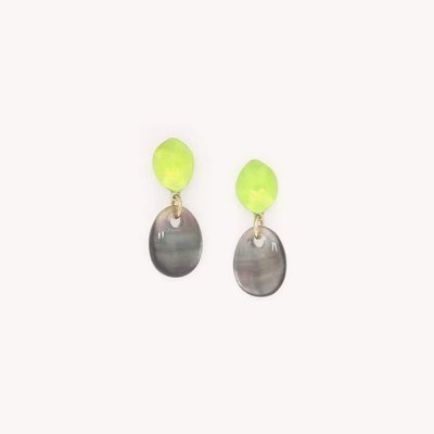 Jewelry - Post earring with black lip dangle - Combava - NATURE BIJOUX