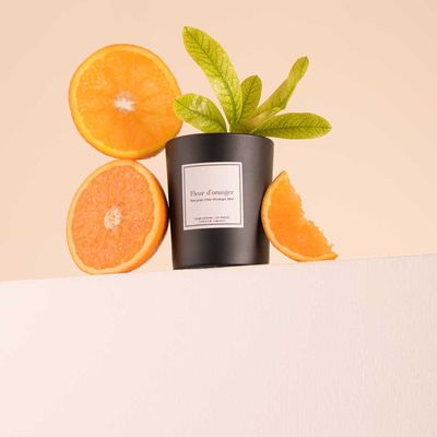 Bougies - Bougie Fleur d'oranger verre noir - T A N D E M . FRAGRANCES