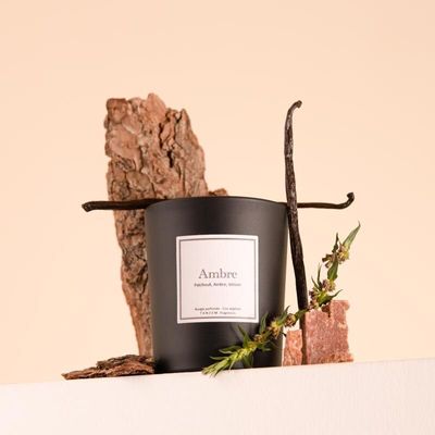 Candles - Amber scented candle black glass - 6,40oz 100% vegetable wax - TANDEM FRAGRANCES
