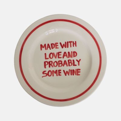 Assiettes au quotidien - 'Made with love and probably some wine' plate - STUDIO NOTICED