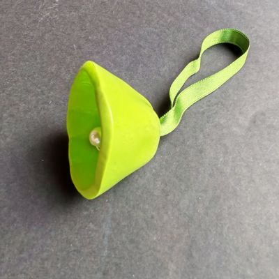 Other Christmas decorations - Glass bell on elegant ribbon hanger in applegreen colour - CARNEOL GLASS