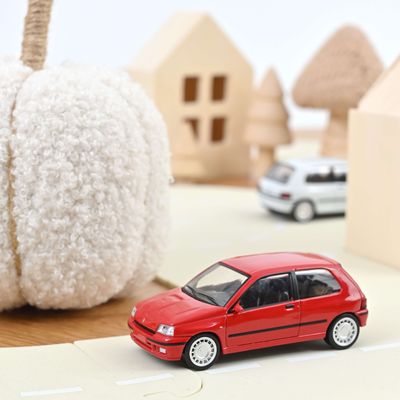 Jouets enfants - Voiture jouet Renault Clio 16S 1991 Rouge Jet-car 1/43 - NOREV