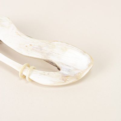 Barrettes - Amine hair clip in blond horn - L INDOCHINEUR X RIVÊT