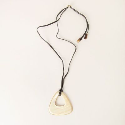 Jewelry - Openwork triangle pendant in blond horn - L INDOCHINEUR X RIVÊT