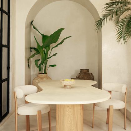 Signature Dining Tables