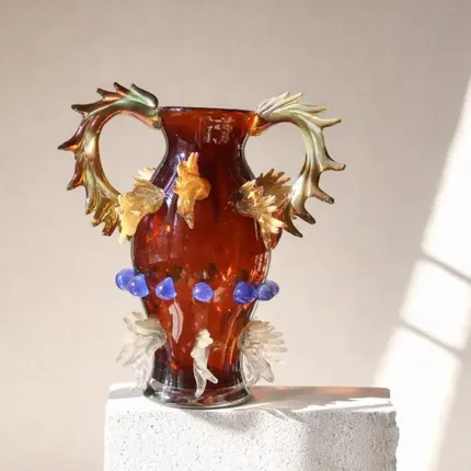 Vases de la collection surréaliste BOTANIQUE BEAST - GALERIE SANA MOREAU