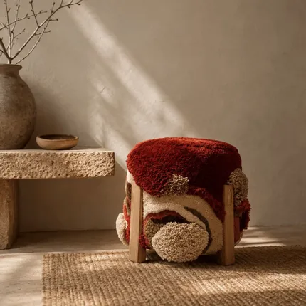 Tabouret textile sculptural — PIÈCE UNIQUE — TERRA 1. - ATELIER SAGRADO