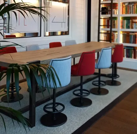 Tabourets pour collectivités - Bono Stool - Crearte| Tabouret - CREARTE COLLECTIONS