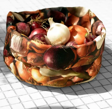 Homewear textile - Corbeille en tissu imprimé Oignons - MARON BOUILLIE