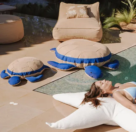 Outdoor space equipments - Outdoor floating turtle pouf with removable beige and blue cover - MX HOME