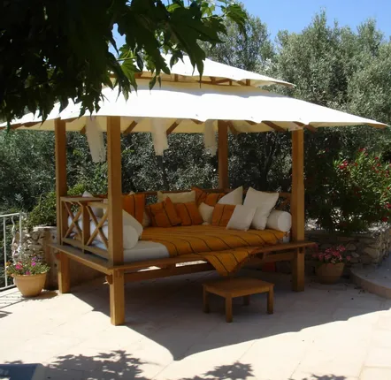 Gazébos, belvédères et pavillons de jardin - HONEYMOON – Lit de jardin iconique - HONEYMOON