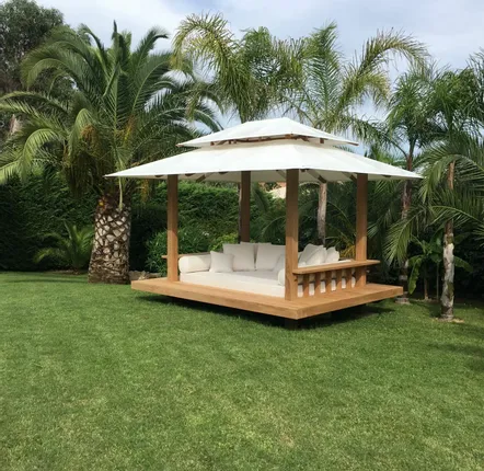 Gazébos, belvédères et pavillons de jardin - SAVANA – Lit de jardin haut de gamme / Gazebo de détente extérieur - HONEYMOON