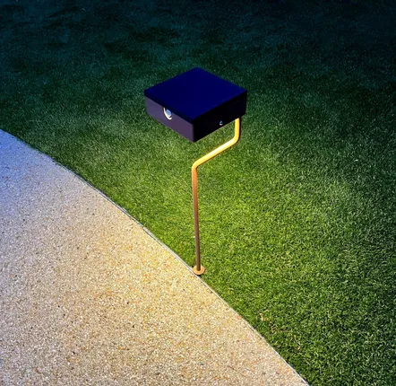 Outdoor floor lamps - TEE solar terminal - LYX LUMINAIRES