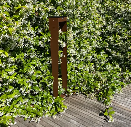 Outdoor floor lamps - BTS 900 solar pathway light - LYX LUMINAIRES