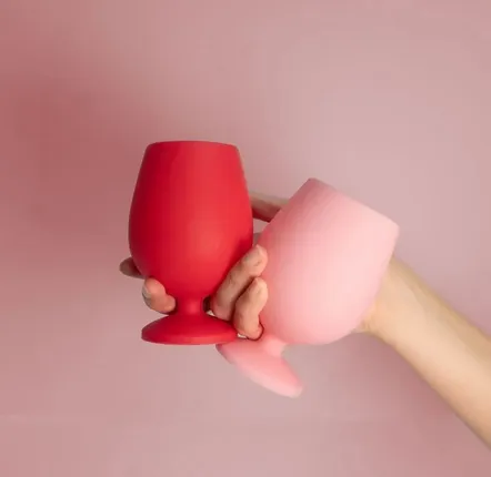 Piscines extérieures - STEMM - verres à vin incassables en silicone - PORTER GREEN