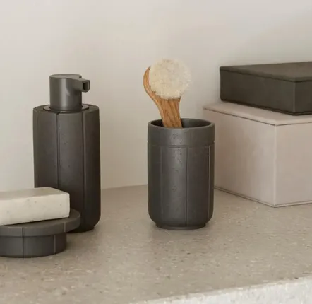 Toilet brushes - KUA Bathrrom Accessories - BLOMUS
