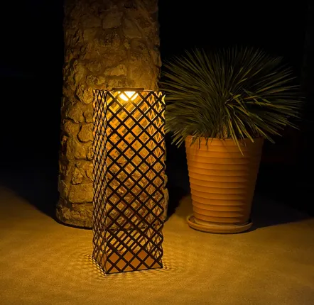Éclairage nomade - l'X-3 lanterne solaire - LYX LUMINAIRES