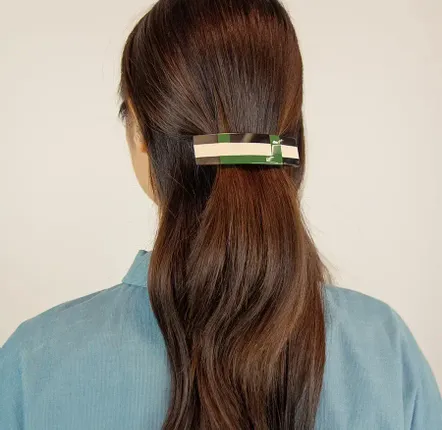 Barrettes - Rectangular hair clip in hoof with beige and khaki lacquer - L INDOCHINEUR X RIVÊT