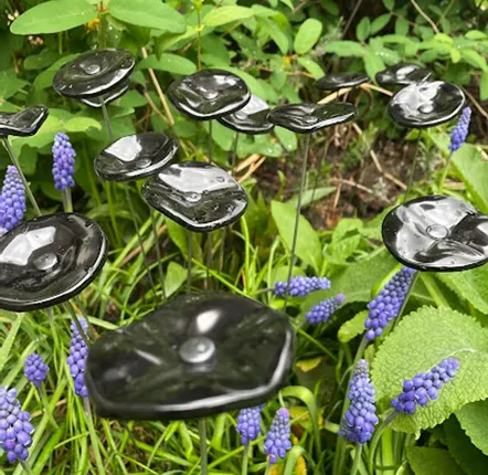 Accessoires de jardinage - Petite fleur en verre pour l'extérieur en noir - CARNEOL GLASS
