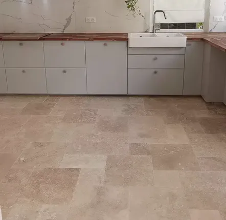 Revêtements sols intérieurs - Carrelage en travertin PREMIUM adouci & rebouché -  (Vendu au m²) - LIGERIO