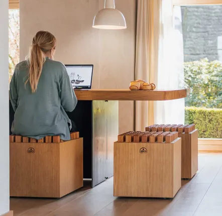 Appareils de fitness - NOHRD HedgeHock | Siège en bois - WATERROWER | NOHRD FRANCE