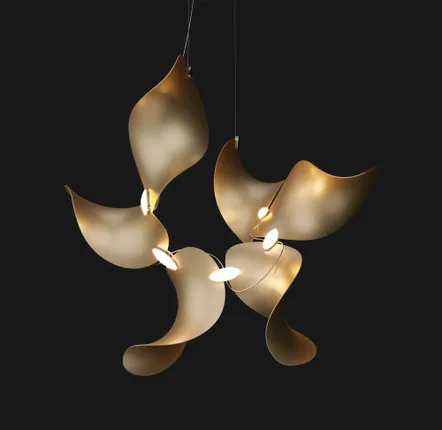 Suspensions - Lustre modulaire – Aluminium sculptural – Dune 6 Cluster - MOSS OBJECTS