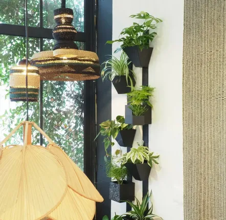 Window boxes - Totem sculpture in natural slate, H 180cm, The Travelling Tree 2 - ARDOISE DESIGN