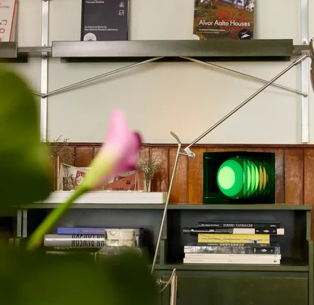 Lampes de bureau  - Lampe LOP petite carrée en acrylique vert - BANG