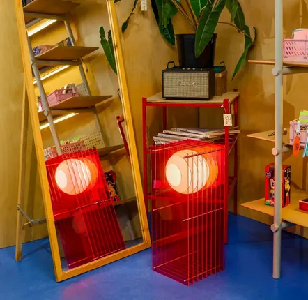 Desk lamps - LOP lamp big rectangle in electric pink acrylic - BANG
