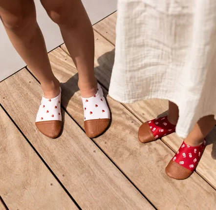 Kids slippers and shoes - Chaussons souples tout terrain - Les Petits Coeurs Bicolores - LES PAS PETITS