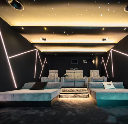 Méridiennes - Salle de cinéma de 26m² - L'EXODIA - MYCINÉ