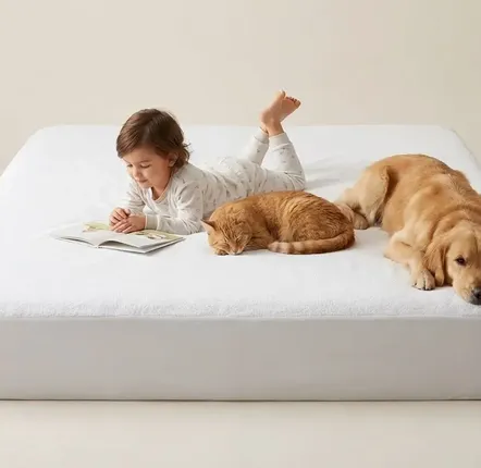 Hotel bedding - The Nube mattress protector - KAMASANA