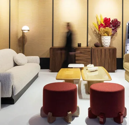Tabourets pour collectivités - Ipanema Pouf design contemporain pied bois massi, tissu, option COM - DUISTT