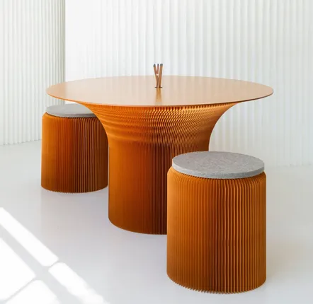 Dining Tables - cantilever table | table with folding base - MOLO