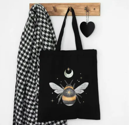 Bags and backpacks - Forest Bee Polycotton Tote Bag - SOMETHING DIFFERENT WHOLESALE EUROPE BV